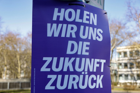 Wahlplakate zur Bundestagswahl 2025 in Bonn