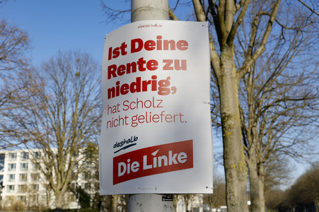 Wahlplakate zur Bundestagswahl 2025 in Bonn