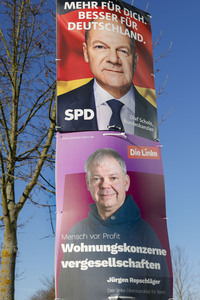 Wahlplakate zur Bundestagswahl 2025 in Bonn