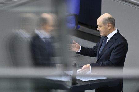 212. Sitzung des Deutschen Bundestages in Berlin