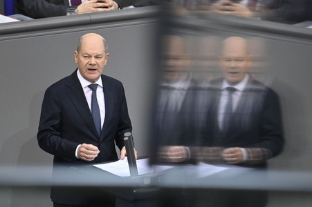 212. Sitzung des Deutschen Bundestages in Berlin