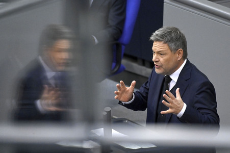 212. Sitzung des Deutschen Bundestages in Berlin