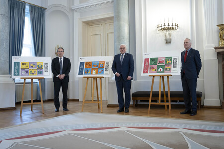 Übergabe der Wohlfahrtsmarken 2025 in Berlin