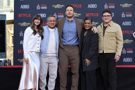 Hand and Footprint Ceremony mit Anthony und Joe Russo in Los Angeles