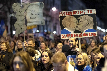 Demonstration zum DrittenJahrestag des Beginns des russischen Angriffskrieges auf die Ukraine