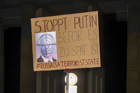 Demonstration zum dritten Jahrestag des Beginns des russischen Angriffskrieges auf die Ukraine in Berlin
