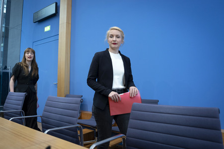 Bundespressekonferenz Die Linke - Zu den Bundestagswahlen in Berlin