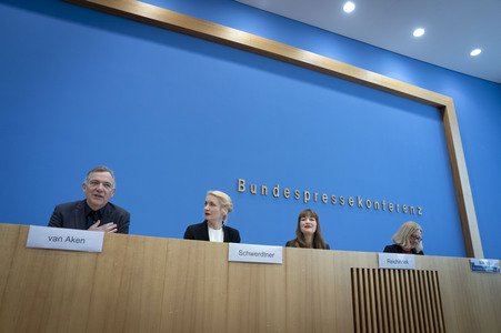 Bundespressekonferenz Die Linke - Zu den Bundestagswahlen in Berlin