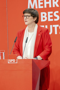 Pressekonferenz der SPD zu den Bundestagswahlen in Berlin