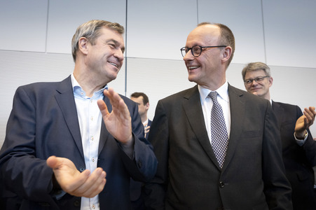 Konstituierende Fraktionssitzung von CDU und CSU in Berlin