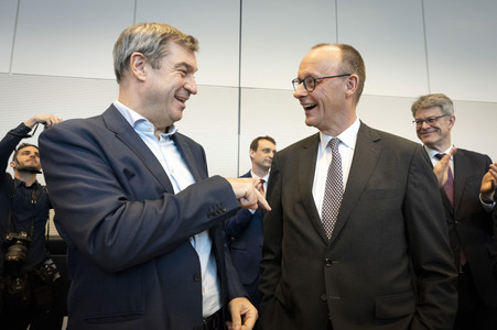 Konstituierende Fraktionssitzung von CDU und CSU in Berlin