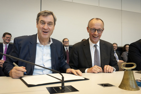 Konstituierende Fraktionssitzung von CDU und CSU in Berlin