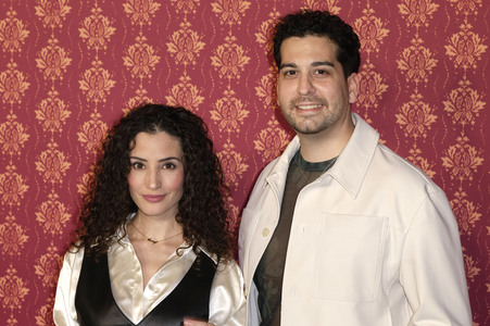 Serienpremiere 'Ghosts' in Köln