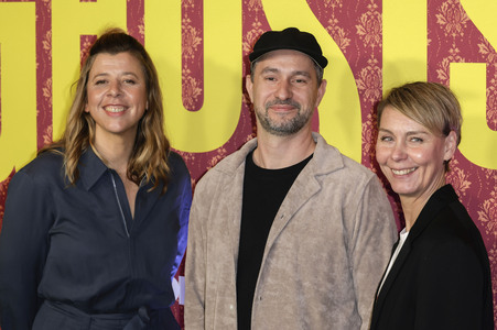 Serienpremiere 'Ghosts' in Köln