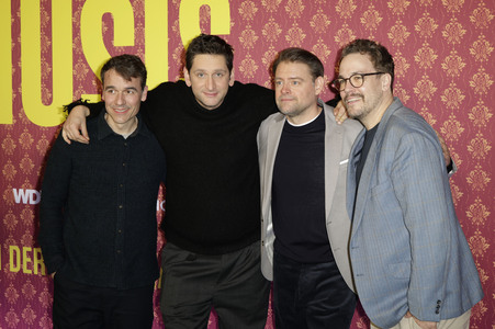 Serienpremiere 'Ghosts' in Köln