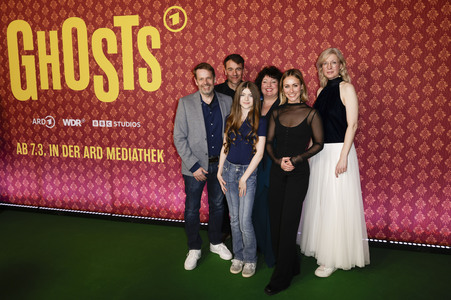 Serienpremiere 'Ghosts' in Köln