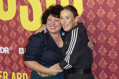 Serienpremiere 'Ghosts' in Köln