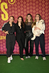 Serienpremiere 'Ghosts' in Köln