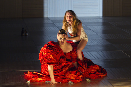 Theaterpremiere 'Die heilige Johanna der Schlachthöfe' in Berlin