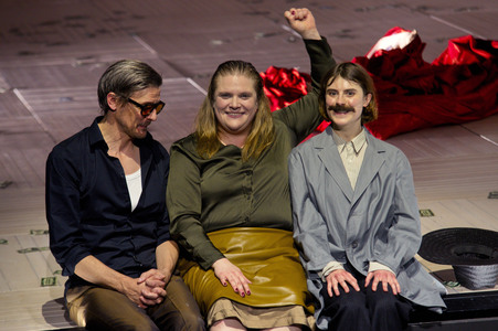 Theaterpremiere 'Die heilige Johanna der Schlachthöfe' in Berlin