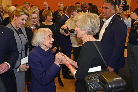 Verleihung der Ehrenbürgerwürde an Friede Springer in Berlin