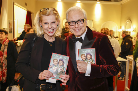 Theaterpremiere 'Oma Trick' in Berlin