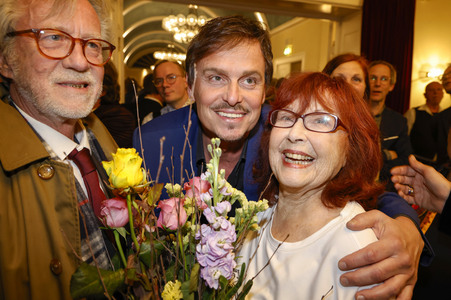 Theaterpremiere 'Oma Trick' in Berlin