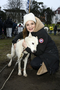 Kennenlernen der Hunde bei den Baltic Lights 2025 auf Usedom