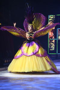 Eisrevue-Premiere 'Holiday on Ice - Horizons' in Berlin