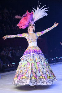 Eisrevue-Premiere 'Holiday on Ice - Horizons' in Berlin