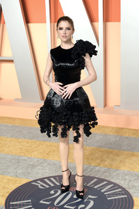 Vanity Fair Oscar Party 2025 in Beverly Hills