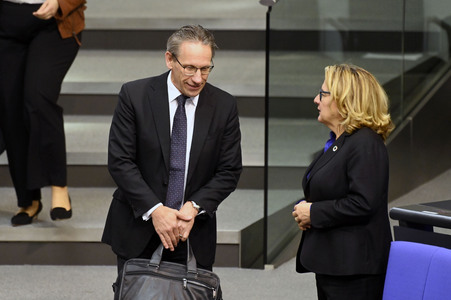 213. Sitzung des Deutschen Bundestages in Berlin