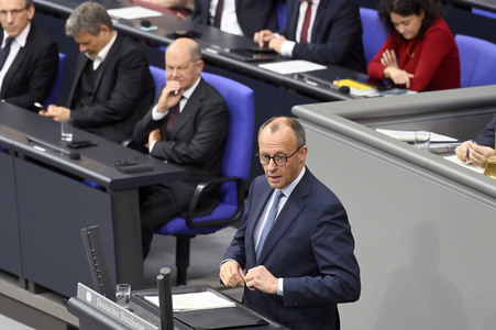 213. Sitzung des Deutschen Bundestages in Berlin