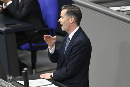 213. Sitzung des Deutschen Bundestages in Berlin