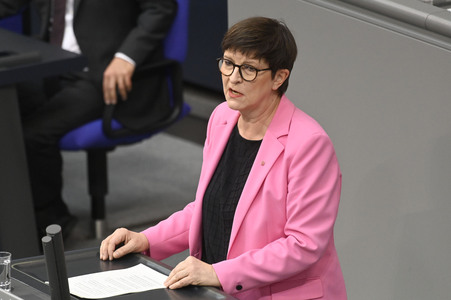 213. Sitzung des Deutschen Bundestages in Berlin