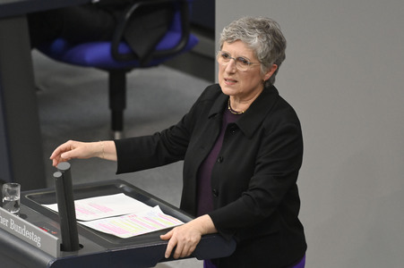 213. Sitzung des Deutschen Bundestages in Berlin