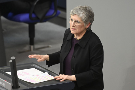 213. Sitzung des Deutschen Bundestages in Berlin