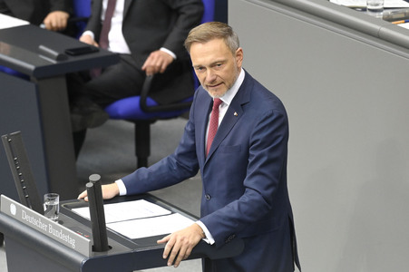 213. Sitzung des Deutschen Bundestages in Berlin