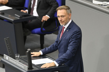 213. Sitzung des Deutschen Bundestages in Berlin