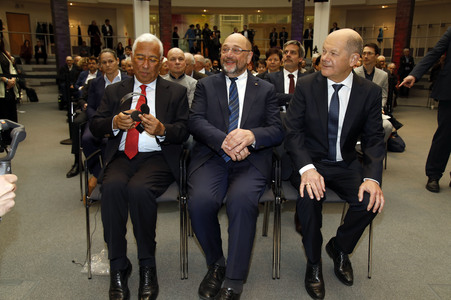 Festakt zum 100. Jubiläum der Friedrich-Ebert-Stiftung in Berlin