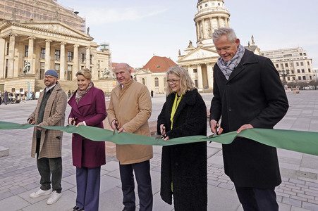 Wiedereröffnung vom Gendarmenmarkt in Berlin