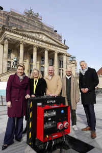 Wiedereröffnung vom Gendarmenmarkt in Berlin