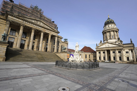 Wiedereröffnung vom Gendarmenmarkt in Berlin
