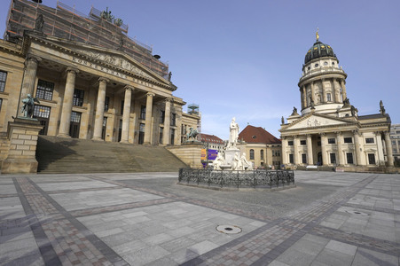 Wiedereröffnung vom Gendarmenmarkt in Berlin