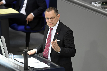 214. Sitzung des Deutschen Bundestages in Berlin
