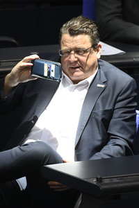 214. Sitzung des Deutschen Bundestages in Berlin