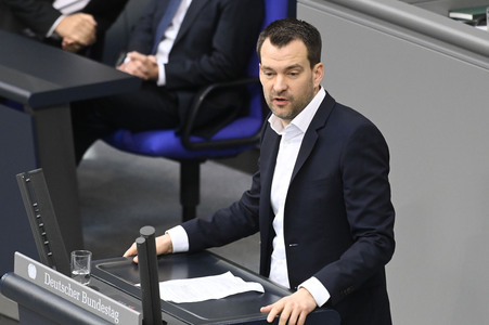 214. Sitzung des Deutschen Bundestages in Berlin