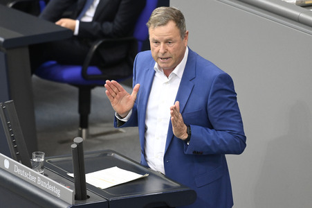 214. Sitzung des Deutschen Bundestages in Berlin