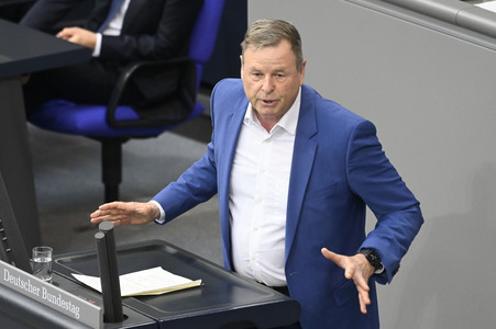 214. Sitzung des Deutschen Bundestages in Berlin