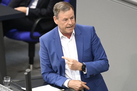 214. Sitzung des Deutschen Bundestages in Berlin